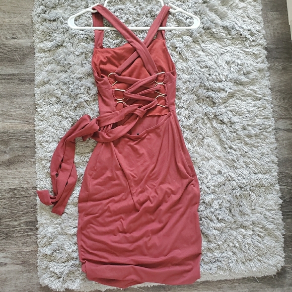 Lace up back midi dress - Picture 3 of 5